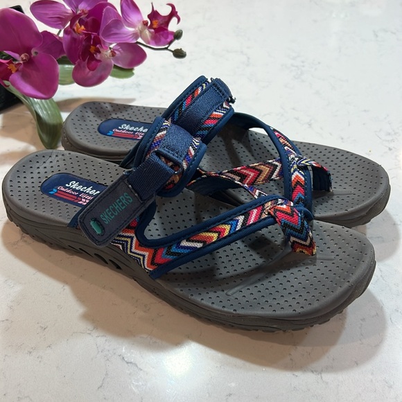 Skechers Women Reggae Zig Swag Outdoor Strappy  Sandals Size 10 - Picture 2 of 15